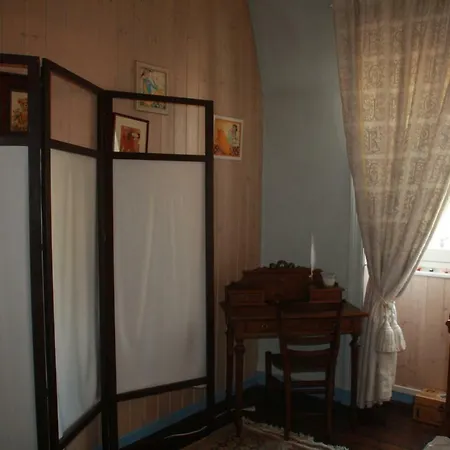 La Maison Bleue *