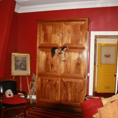 Gasthuis La Maison Bleue *